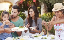 Công ty Việt Nam đầu tiên đưa nông sản đông lạnh vào châu Âu, Mỹ, Nhật: Lãi 9 tháng lớn chưa từng có, cổ phiếu ở vùng đỉnh lịch sử