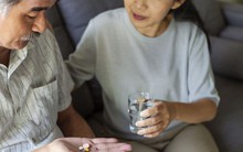 Thực phẩm bổ sung quan trọng nhất cho người cao tuổi trên 65 tuổi là 3 loại vitamin này!