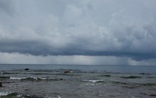 Bão Matmo tăng tốc, Trung Quốc cảnh báo đỏ lần đầu tiên trong năm