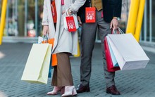 Nhận diện ngay những “bẫy tâm lý” khiến bạn luôn khánh kiệt vào mùa sale