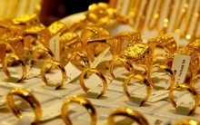 Chiều 6/10: Giá vàng nhẫn tăng mạnh, vàng SJC vượt mốc 140 triệu đồng/lượng