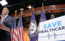 Nỗi lo chính phủ Mỹ đóng cửa lâu dài