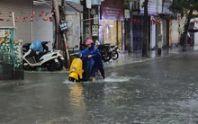 Cập nhật mới nhất các tuyến đường ở Hà Nội có nguy cơ ngập nặng