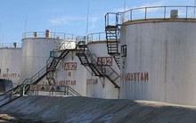 Nga tiếp tục cấm xuất khẩu xăng dầu, Trung Quốc chớp thời cơ, tiếp cận khách hàng 'ruột' của Moscow, cam kết cung cấp khối lượng lớn