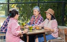 Cụ bà 60 tuổi, lương hưu 15 triệu đồng lên kế hoạch dưỡng già không phiền đến ai: Tự lo, tự vui, tự an nhiên