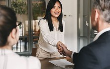 Không cần tìm đâu xa, 3 kiểu người này chính là quý nhân “giá trị hơn vàng”: Nếu bạn có đủ thì xin chúc mừng