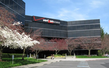 Một nhà mạng viễn thông lớn vừa cắt giảm 15.000 nhân sự vì doanh số thuê bao trả sau thấp báo động