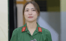 Hòa Minzy rưng rưng, thừa nhận cô đơn