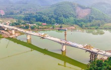 Đèo Cả chính thức hợp long cây cầu lớn nhất trên cao tốc Tuyên Quang - Hà Giang dài 77km