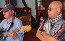 Nam nghệ sĩ mù đi bán vé số bị cướp giật, được trùm Điền Quân Color Man giúp đỡ