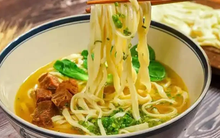 Người ăn mì thường xuyên vào bữa sáng, sau 1 tháng, cơ thể có thể xuất hiện 3 thay đổi