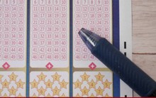 Đăng vé số trúng thưởng lên mạng, tiền bị người khác nhận mất