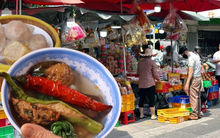 Sự thật về chợ nhà giàu 100 năm bán giá đắt đỏ vẫn có khách nườm nượp tại TPHCM