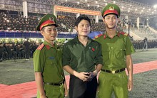 Bức ảnh của nhạc sĩ Nguyễn Văn Chung gây xôn xao, hơn 5.000 người bình luận