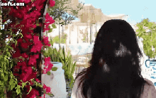 Vbiz có 1 mỹ nhân “sáng làm cô giáo, tối lên đồ đi quẩy”: U40 mà trẻ hơn học sinh mới đáng nể