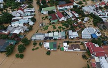 Mưa lũ lịch sử diễn biến phức tạp, 52.000 ngôi nhà ngập sâu, Thủ tướng chỉ đạo khẩn trong đêm