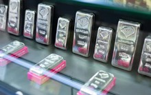 Giá bạc giảm sau báo cáo việc làm của Mỹ