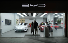 Không thèm giữ điện, xe điện Trung Quốc còn "trả lại điện" cho người khác dùng: Cách này thật không ai dám làm