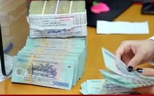 Hàng loạt chi nhánh ngân hàng, ATM tạm ngừng hoạt động vì ngập lụt