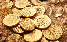 Đào sân sau để xây bể bơi, người đàn ông bất ngờ phát hiện 5 thỏi vàng trị giá hơn 20 tỷ đồng, có đầy đủ số series truy xuất nguồn gốc