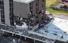 Nổ "kinh hoàng" ở chung cư người cao tuổi của Mỹ, người khuyết tật khổ sở thoát thân