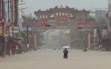 Ngập lụt nặng ở Thái Lan: Báo động đỏ, 103 khu dân cư phải sơ tán