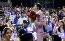 Quốc Thiên bật khóc trong live concert 10.000 khán giả