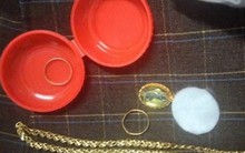 Bỏ quên gần nửa cây vàng trong túi áo gửi tặng người dân vùng lũ