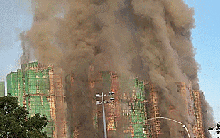 Cháy lớn ở Hồng Kông - Trung Quốc: Khói lửa bao trùm 8 tòa nhà, thương vong tăng nhanh