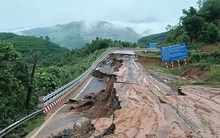 Bão số 15 áp sát, Bộ Xây dựng phát thông báo khẩn