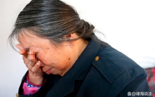 Vừa bị lừa hơn 3,7 tỷ đồng tiền tiết kiệm, người phụ nữ vẫn chuyển thêm “3,3 tỷ” cho kẻ lừa đảo: Cảnh sát không ngăn cản mà còn ủng hộ