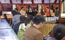 Sàn giao dịch vàng: Chọn mô hình nào?