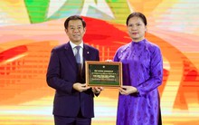 Hưởng ứng lời kêu gọi của Thủ tướng, Vingroup, Petrovietnam (PVN) và các doanh nghiệp ủng hộ 400 tỷ đồng cho miền Trung tại Hội chợ Mùa Thu 2025