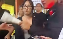 Vừa mua xổ số, người phụ nữ cào ngay tại quán thì trúng lớn 3,8 tỷ đồng, chủ cửa hàng tuyên bố: “Không được lĩnh thưởng vì vé không phải của cô”