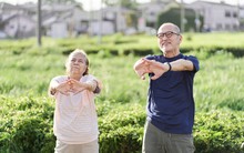 Khi bạn đến tuổi 60, cách tốt nhất để sống khoẻ, kéo dài tuổi thọ không phải tập thể dục nhiều mà là 4 thói quen này