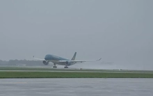 Đóng cửa 5 sân bay tránh bão Kalmaegi từ chiều nay