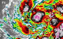 Kalmaegi chưa qua, "quái vật" Phượng Hoàng đã đến với tốc độ kinh hoàng, tăng cấp thần tốc, có thể thành siêu bão