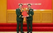 Đại tướng Phan Văn Giang trao quyết định bổ nhiệm Tư lệnh Bộ đội Biên phòng
