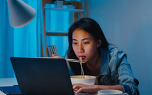 2 khung giờ trong ngày dễ béo hơn cả ăn đêm: Bác sĩ khuyến cáo nên tránh xa, nhiều người nghe xong vội thay đổi thói quen