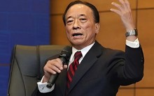 Ngân hàng ồ ạt tăng lãi suất tiết kiệm, TS. Nguyễn Trí Hiếu nhận định: “Nhiều nhà băng đang rất cần vốn”