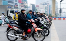 Hình ảnh bất ngờ trên các tuyến phố Hà Nội sau khi 1.837 camera AI chính thức đi vào hoạt động