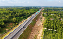 Ngắm cao tốc hơn 20.400 tỷ đồng chuẩn bị khánh thành: Có hầm lớn nhất cao tốc Bắc-Nam, về đích trước 8 tháng nhờ phương pháp đào hầm đặc biệt của Đèo Cả