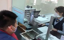 Làm shipper 5 năm, đến ngày rút 300 triệu xây nhà, ngân hàng nói: "Anh… chưa từng mở sổ ở đây"