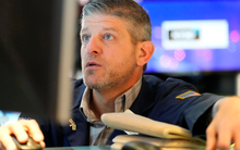 Nợ 100 tỷ USD, chỉ báo vỡ nợ bất ngờ tăng vọt, cổ phiếu rớt 13% chỉ trong một phiên: Chuyện gì đang xảy ra với công ty AI 'hot' nhất nhì thế giới?