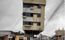 Xiêu vẹo đến khó tin, tòa nhà 4 tầng này đã trải qua 8 trận động đất mạnh suốt hơn 30 năm vẫn không sụp đổ