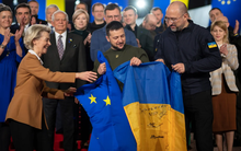 EU tịch thu tài sản của Nga để tài trợ Ukraine, ông Putin tuyên bố trả đũa: Hé lộ điều có thể xảy ra