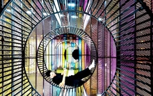 Giới trẻ TPHCM check in công viên xếp chữ bên sông