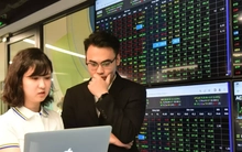 IPO rầm rộ, tưởng toàn 'bom tấn' lên sàn hóa ra... 'bom xịt'