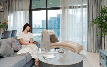 Sao nữ Vbiz lấy chồng Tây kém tuổi, hôn nhân viên mãn như cổ tích, sống đời nữ hoàng trong căn hộ 14 tỷ