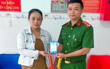 Nhận 542 triệu đồng từ tài khoản Vietcombank của thanh niên SN 2003, người phụ nữ xác nhận giao dịch thành công rồi trình báo công an